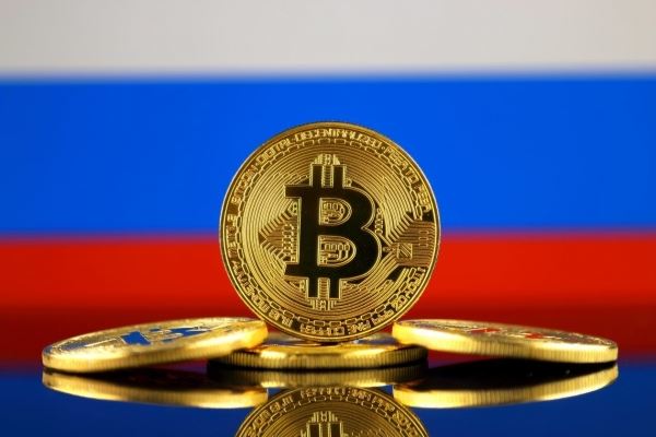 Глава Минпромторга Мантуров допустил легализацию криптовалюты в России как платежного средства