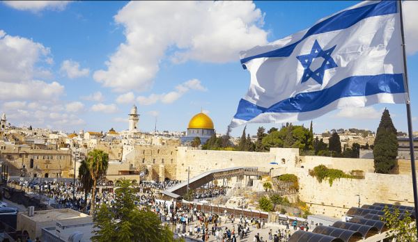 Израиль отменяет почти все ковидные ограничения для туристов
