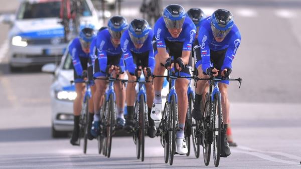 «Беспредел не может продолжаться бесконечно»: лидеры «Джиро д'Италия» поддержали велосипедистов «Газпром-РусВело»