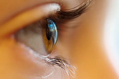 Разработаны способные вылечить глаукому контактные линзы